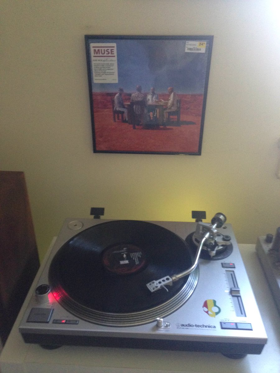 AnalogAperture's tweet photo. Now Playing @museband #blackholesandrevelations #vinyl #tubeamp #audiophile #a700 #music https://t.co/oEWsqGhSC1