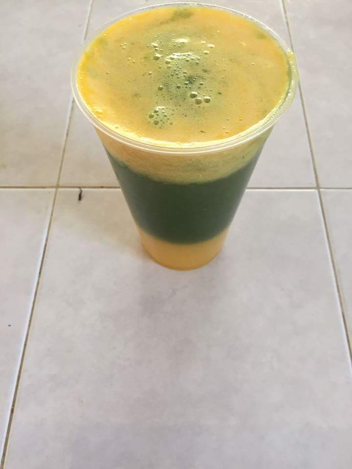 Lahojitadelechu's tweet photo. Que bonito y delicioso se ve nuestro jugo verde. Inovador ¿No crees? Solo en la Hojita de lechuga #XalapaVeracruz https://t.co/hTz4chaMyO