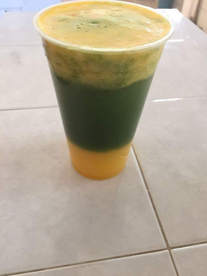 Lahojitadelechu's tweet photo. Que bonito y delicioso se ve nuestro jugo verde. Inovador ¿No crees? Solo en la Hojita de lechuga #XalapaVeracruz https://t.co/hTz4chaMyO