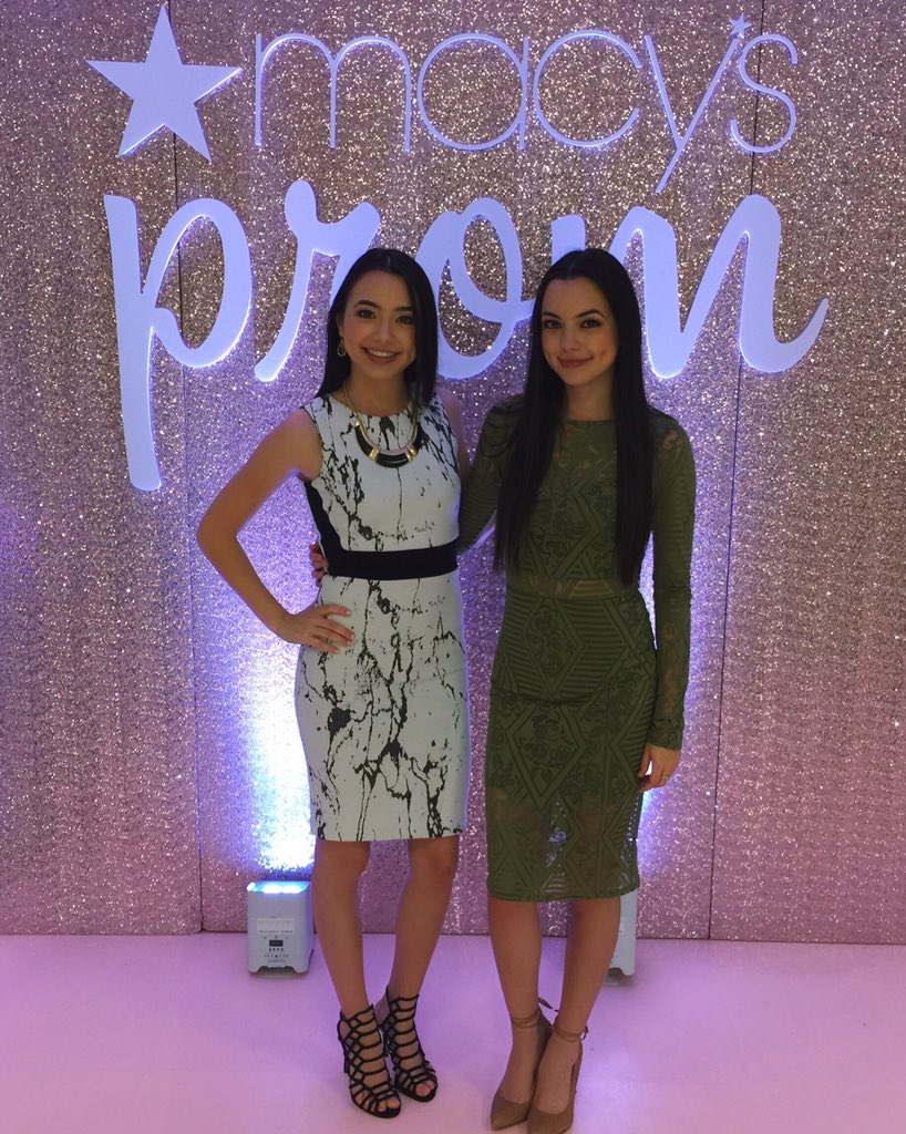 Igangværende blive irriteret derefter Merrell Twins on Twitter: "So amazing meeting everyone today @macys prom  fashion show in Philadelphia! Thanks to everyone who went!  https://t.co/Bkjs5cqaUE" / Twitter