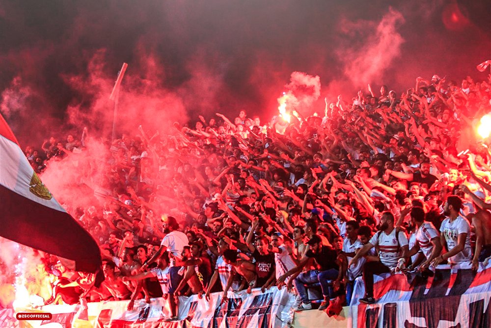 جمهور الزمالك العظيم أثناء لقاء الزمالك ومولودية بجاية. ⚽️ 📢