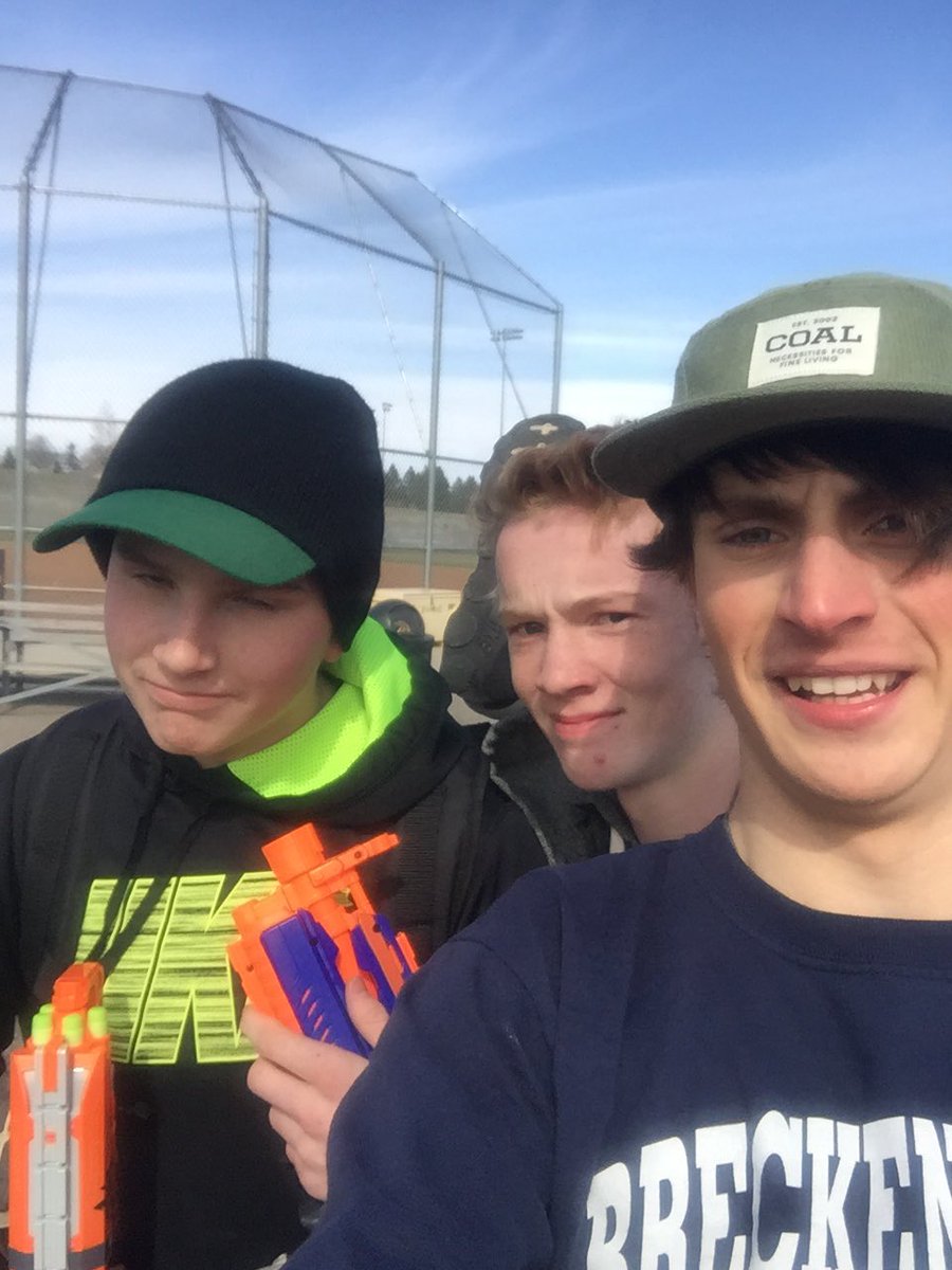 NerfNafs's tweet photo. 3-0 captain kill and Justin kill time 4:10 revive time 8:10 @JCMMNLANERF @NerfinUSA_NLA https://t.co/PMGU5sF4nf
