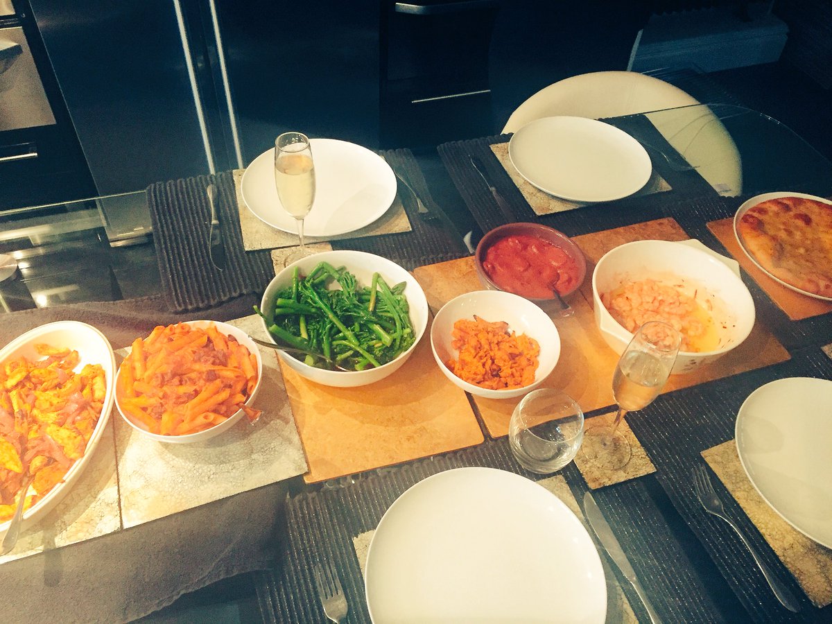 phdkate_'s tweet image. Cute tapas night courtesy of George and Georgia ☺️