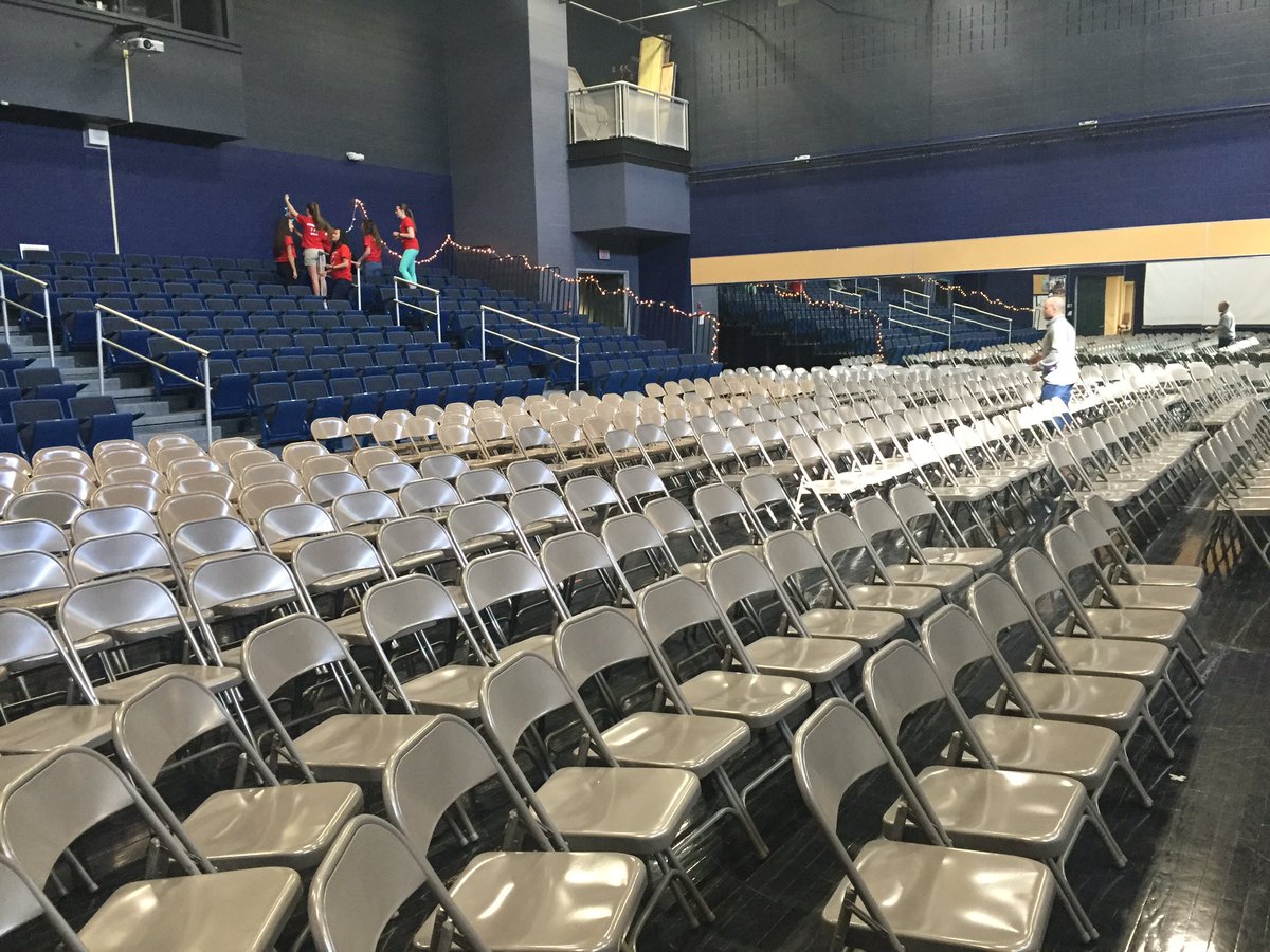 TonkaMyStory's tweet photo. Set-up time... approx. 550 chairs in this place, let's fill them up! See you in 2.5 hours 😊 https://t.co/uNr0Yw3oz9