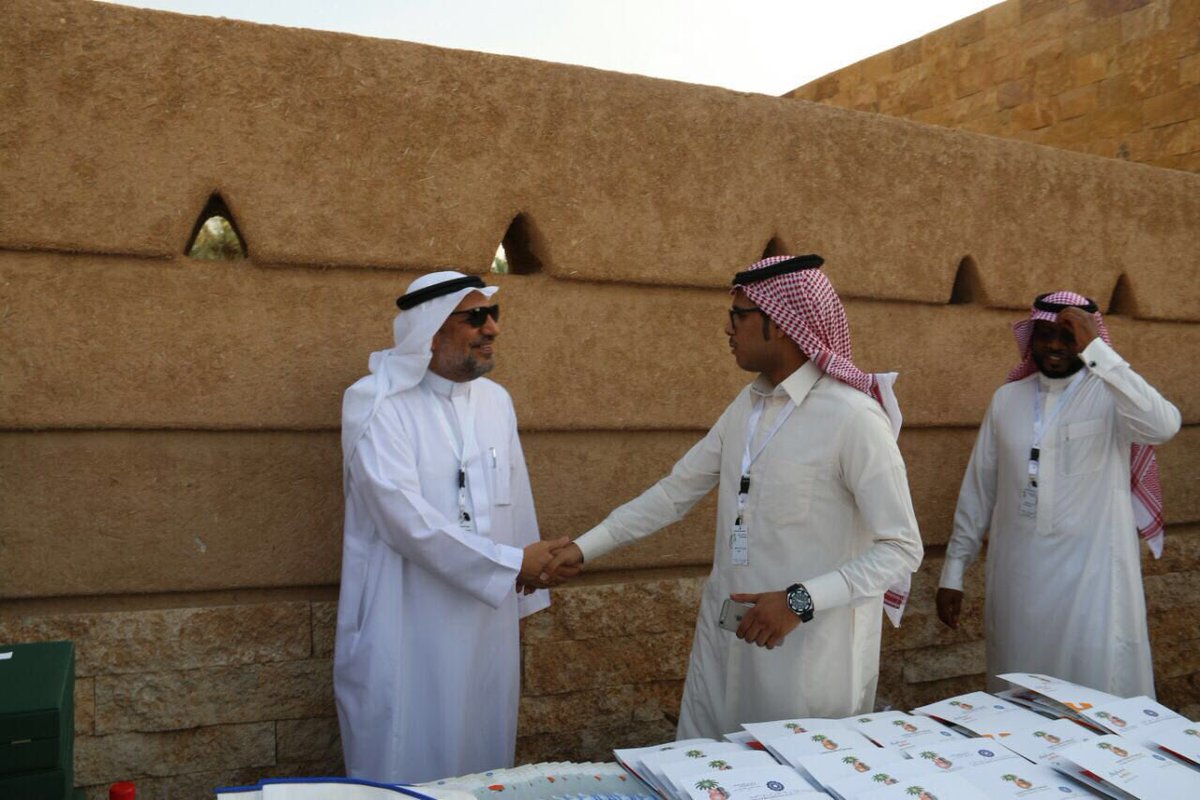 struggle_team's tweet photo. قائد #مجموعة_كفاح مع الأمين العام للجمعية السعودية للتوحد #تطوع #البجيري https://t.co/88YdyekusN