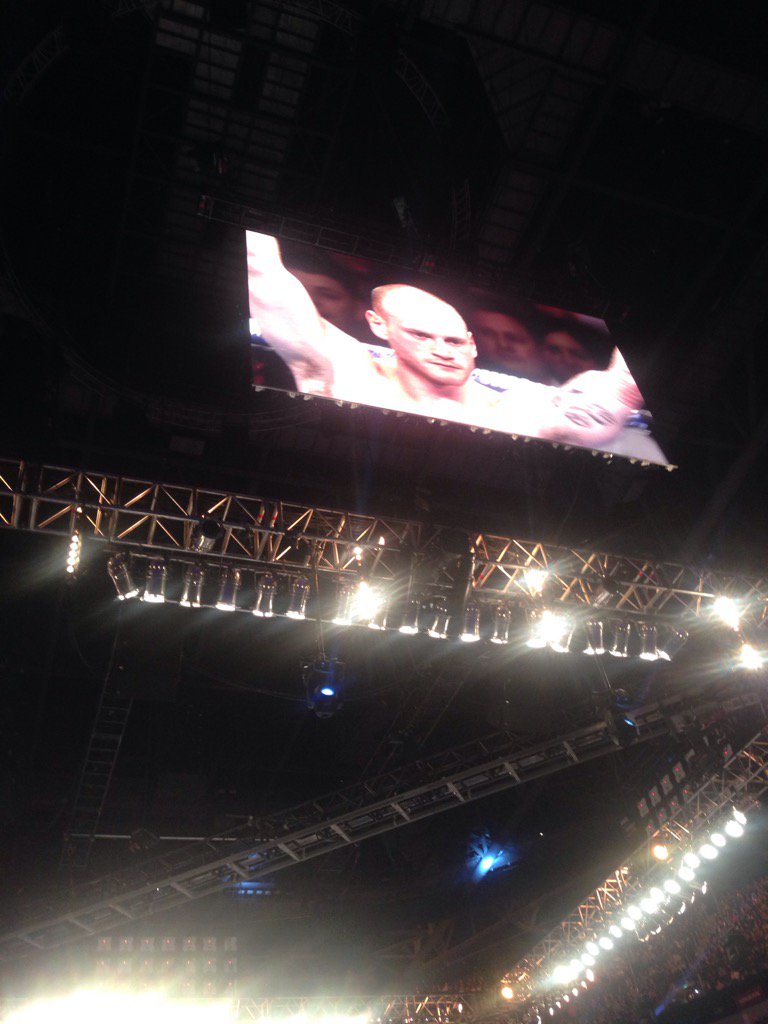 Mickey_Helliet's tweet photo. @StGeorgeGroves wins by KO in the 4th round π #GrovesBrophy #Boxing https://t.co/Qnm2M3uCJs