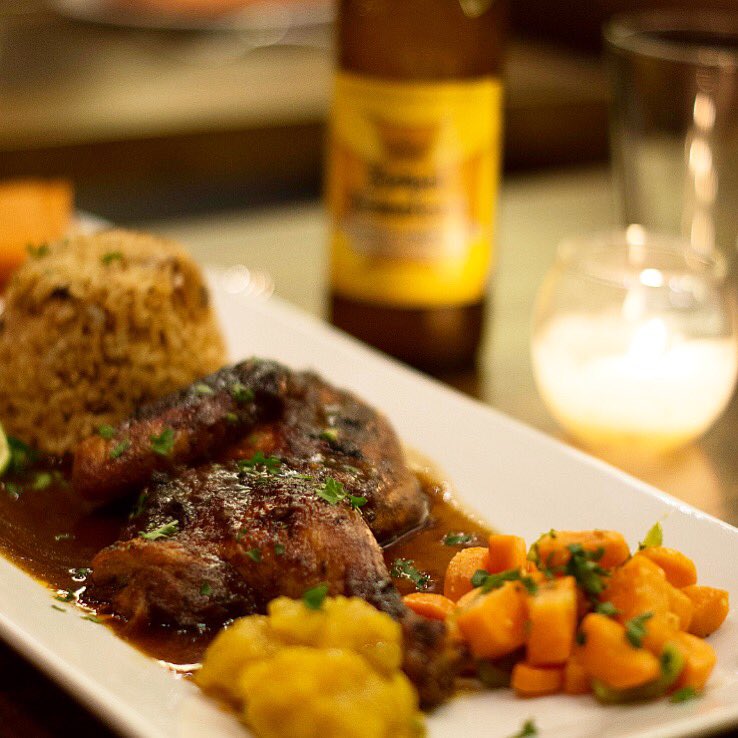 SteelPanNYC's tweet photo. Jerk chicken to warm your bellies on this cold spring/winter night! #nyc #nyceats #NYCtartanParade https://t.co/1LYWQmlOBw