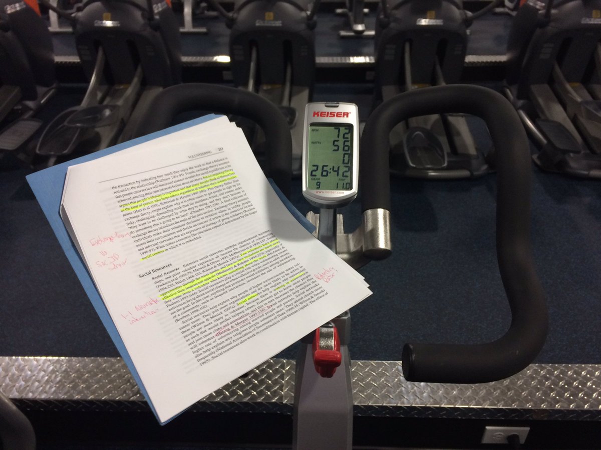 pmh2_0's tweet photo. #multiasking #phdweekend https://t.co/bgT9UmSSyt