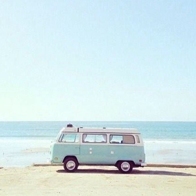 dubbusses's tweet photo. #thiswouldbenice #roadtrip #adventure #escape #camper #vw #vwcamper #seaside by jimmybee73 https://t.co/l2fbGAP1Z7