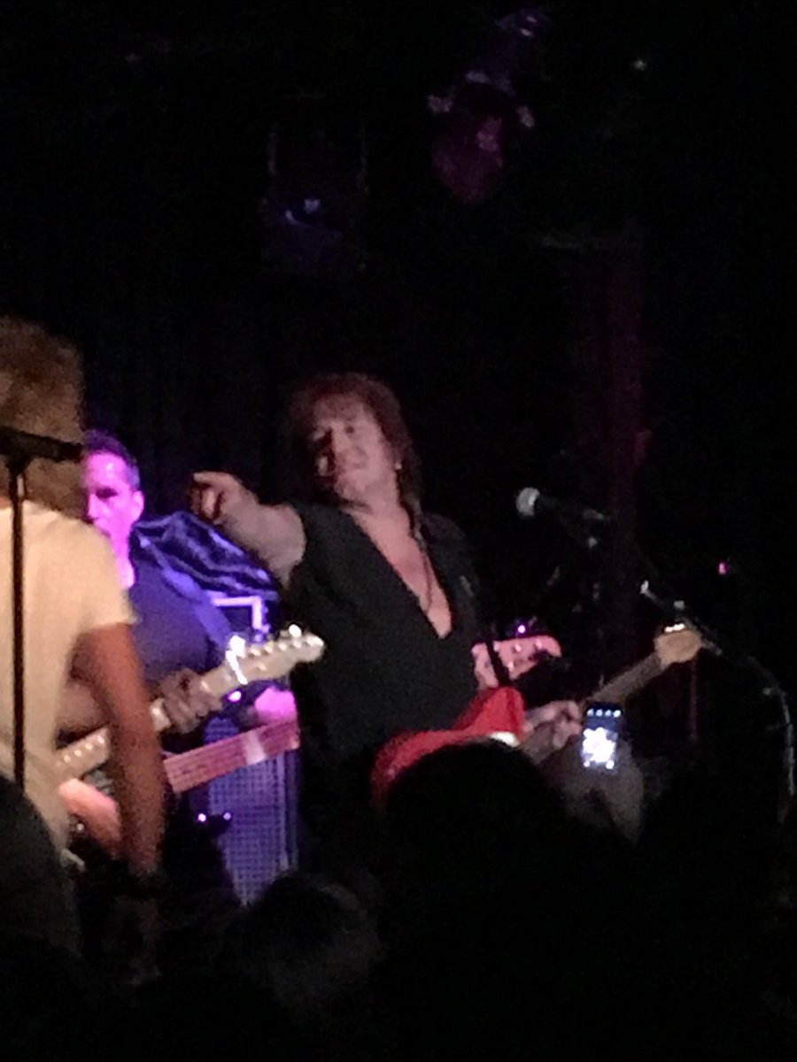 thewhileyoung's tweet image. 