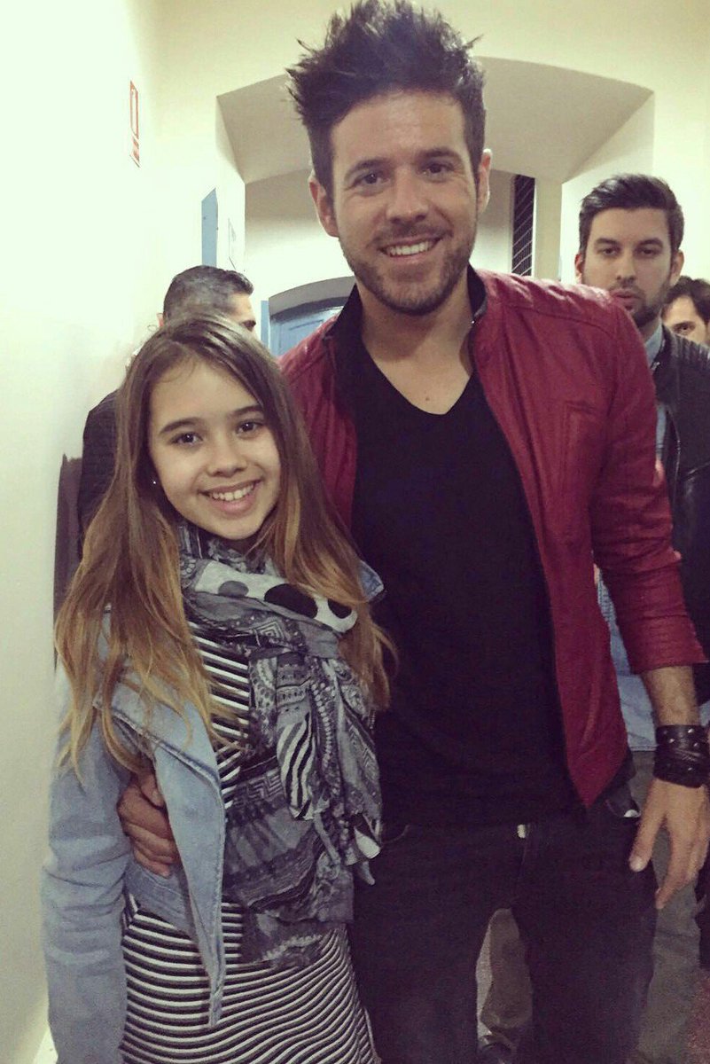 JuliaGLMusic's tweet photo. Absolutamente espectacular @PabloLopezMusic  hoy en el @granteatrofalla 🔝🔝🎶  Eres muy grande Pablo!! 😘 https://t.co/PUvcYEowgR