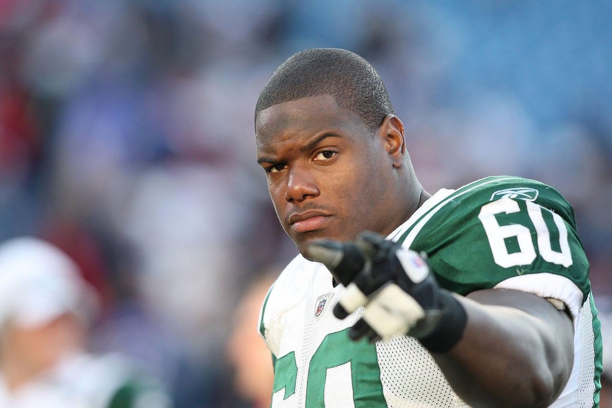 NewsdaySports's tweet photo. From Freeport to Florham Park, D'Brickashaw Ferguson always set the example | @KMart_LI https://t.co/NpaSN8rJWE https://t.co/pnUcWFtm0l