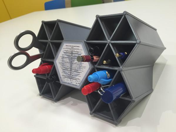 じえい まさかラプラスの箱がペン立てだとはこの時点では思わないだろうなぁ ガンダムuc T Co 6aefwbpsof Twitter じえい まさかラプラスの箱がペン立てだとはこの時点では思わないだろうなぁ ガンダムuc T Co 6aefwbpsof Twitter