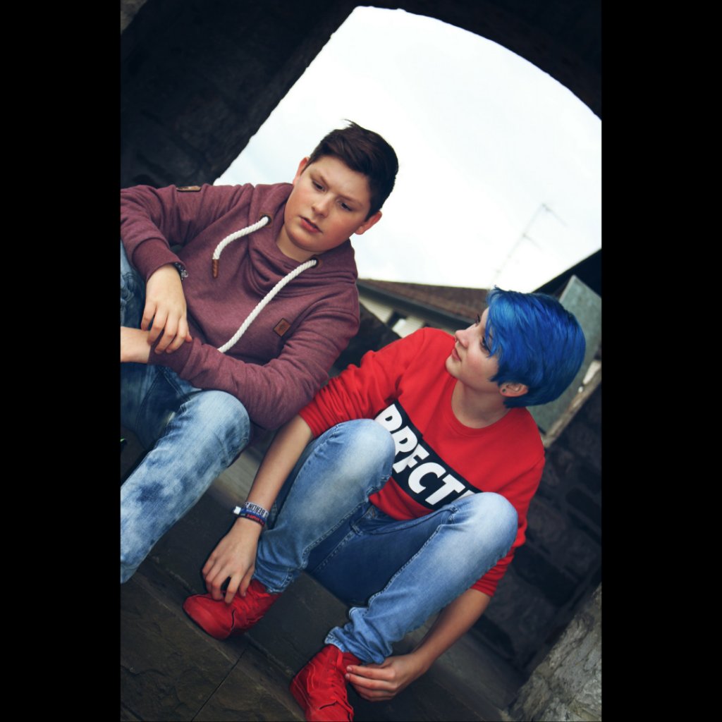 minus_like's tweet photo. Wir waren noch nicht bereit fรผr ein Foto... #olich https://t.co/zF6h9zw8LQ