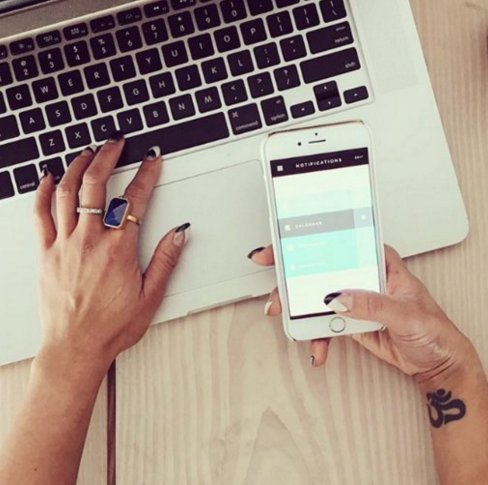 VenueMagazine_'s tweet photo. A ring that texts?! https://t.co/Y6l2Lm9k0Z https://t.co/zRiH614XDd