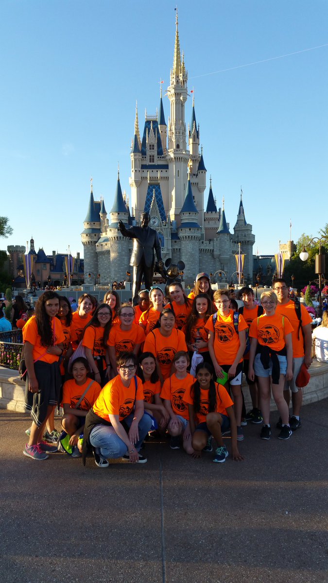pipps83's tweet photo. @MRMSBands # haveamagicalday! https://t.co/rIEFJxQH9g