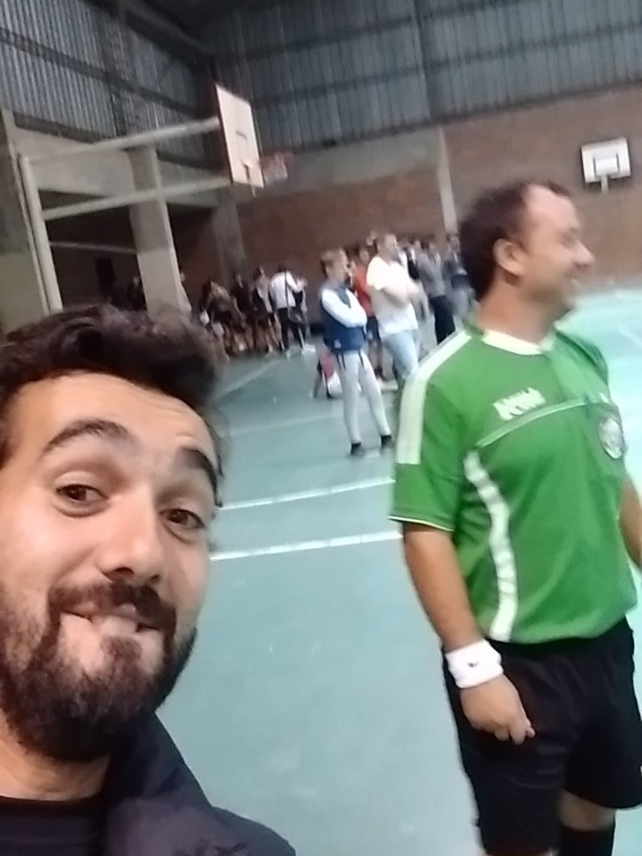 lostetra's tweet photo. Selfie con el pito! https://t.co/WMHY9tdJz4