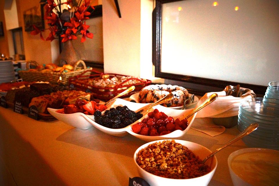 500degreesCT's tweet photo. How about a nice Sunday Brunch with the family? https://t.co/z0HifUumJK https://t.co/WkqidKI8yU