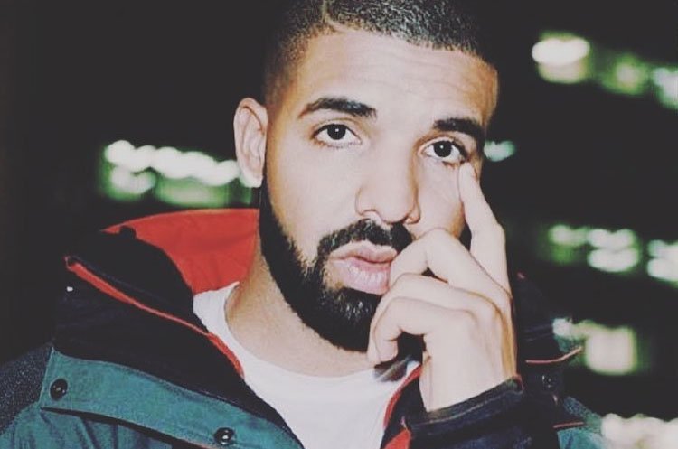 RapUp's tweet photo. Drake debuts new “Pop Style” verse on OVOSOUND Radio. Listen: https://t.co/JFyHTm8reS https://t.co/JHQeUU89pd
