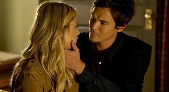 BitchesPLL_A's tweet photo. Episódio 6x20 - Haleb ❤ https://t.co/Xd5U791c7p