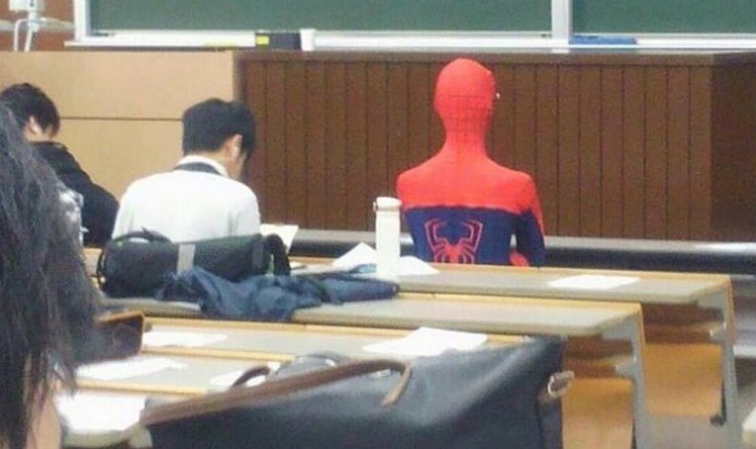 SoySpider_'s tweet photo. Cuando Mary Jane está en problemas pero la asistencia vale el 20%. https://t.co/WRopqn2pBs