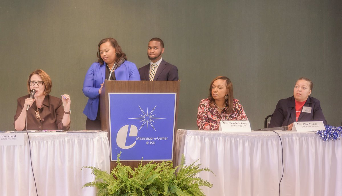 thecoolprof1's tweet image. Jackson State students leading on the podium at #SJMSConference2016