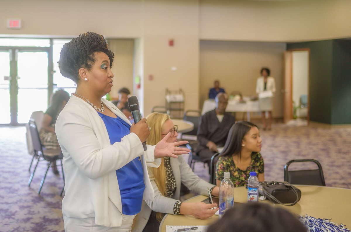 thecoolprof1's tweet image. Student asking the right questions at the #SJMSConference2016