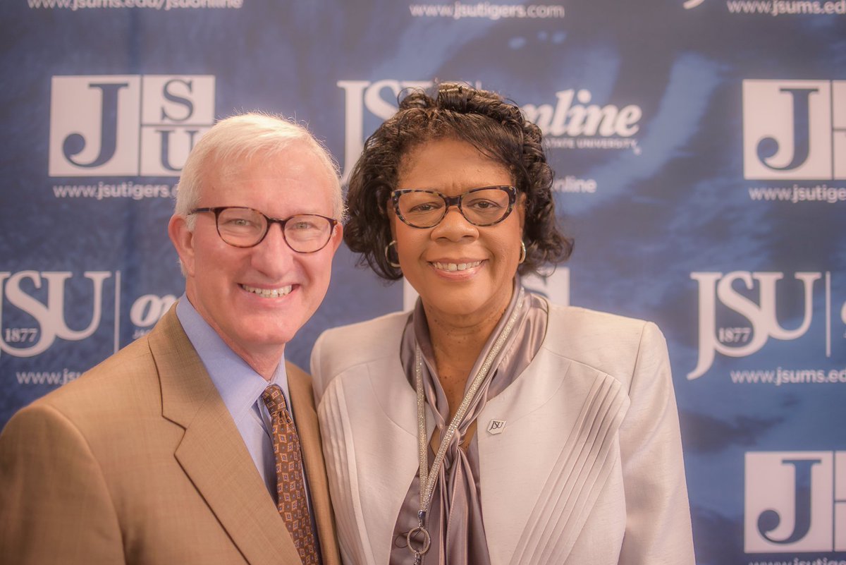 thecoolprof1's tweet image. Dean Anthony and former Governor of Mississippi at #SJMSConference2016