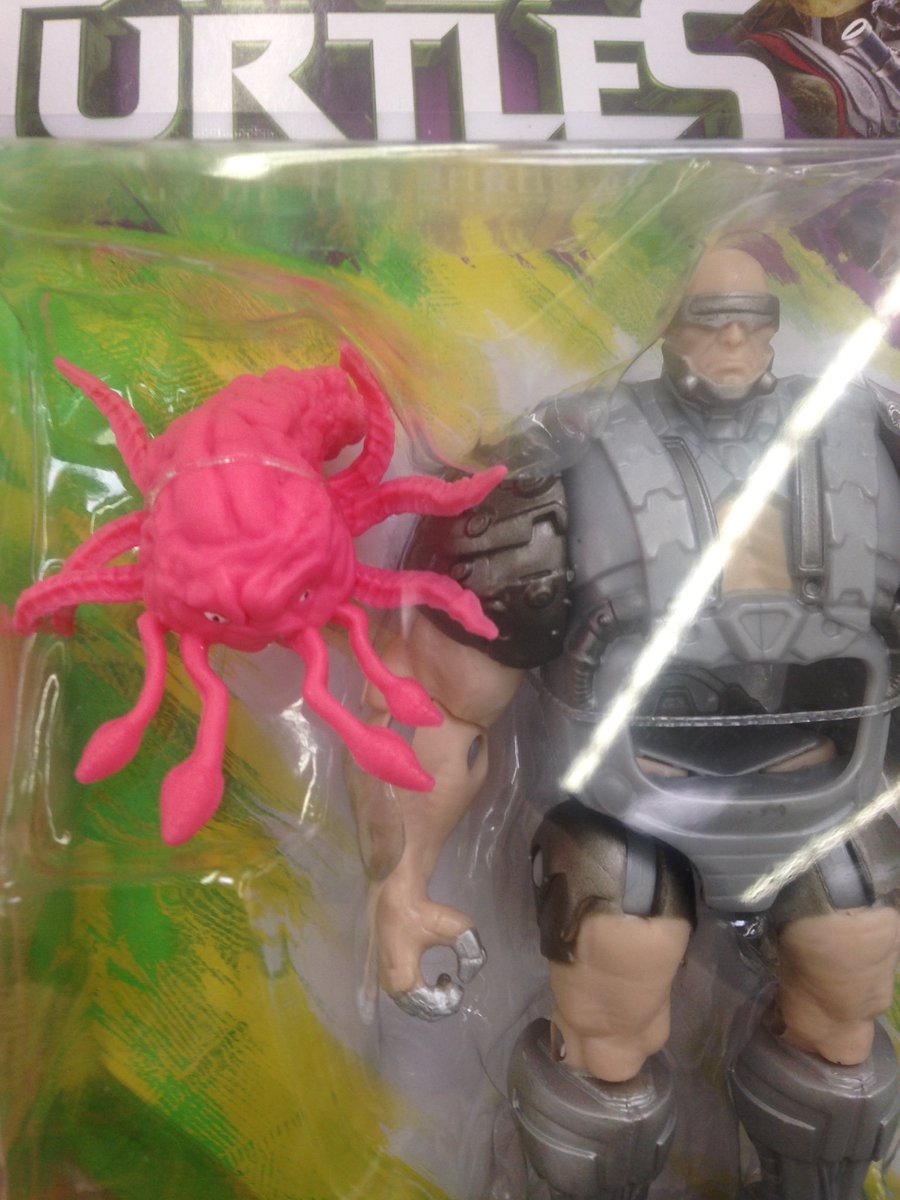 PaulW_Yang's tweet photo. @mrsundaymovies @wikipediabrown @TheWeeklyPlanet is this what Krang looks like out of his mech suit? #BringDatKrang https://t.co/QLpyrnADY7