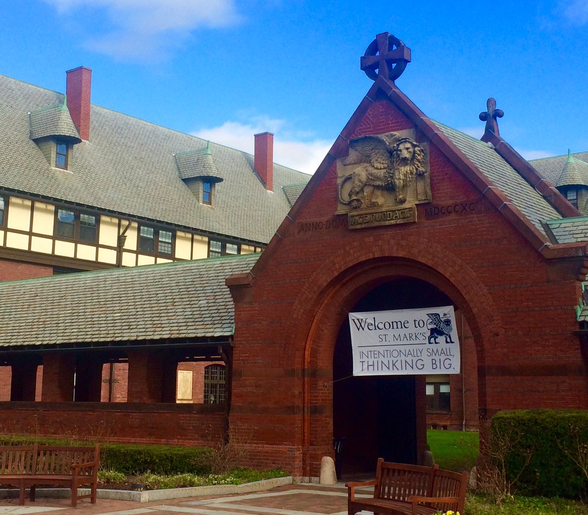 vlryan's tweet photo. Always good to be back at St. Mark's. #intentionallysmallthinkingbig @SMAlumni #stmarksschool https://t.co/5nqU8pLTEg