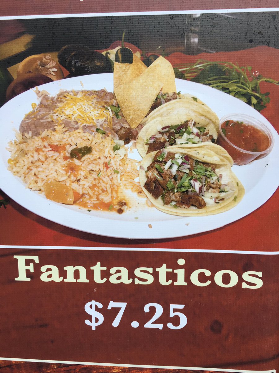 DesignAware's tweet image. Shouldn't it have read "fantastacos"?