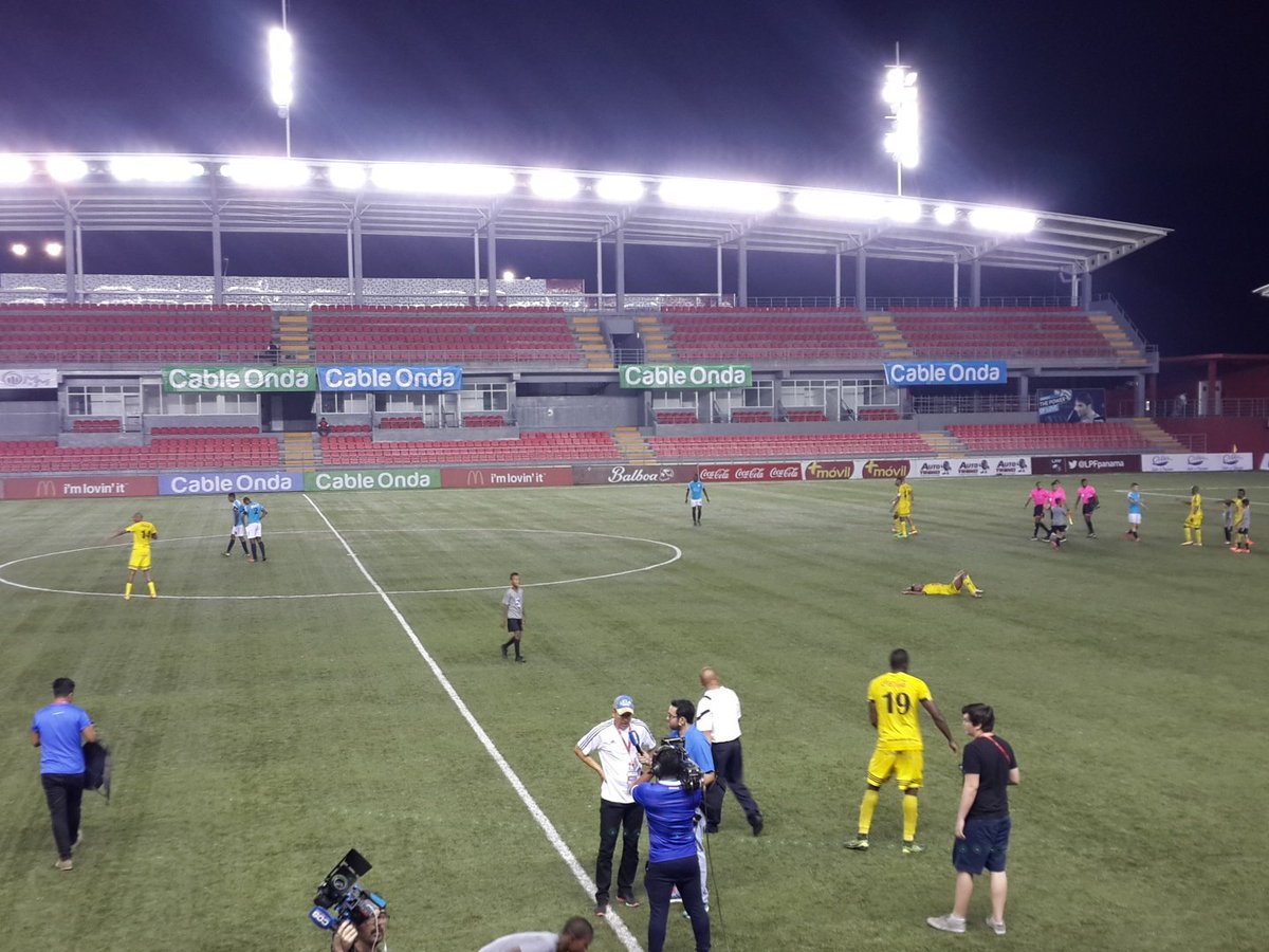 ELManDeLaLiga's tweet photo. 90 + 4' FINAL:
@ChorrilloFC 3-0 @chepofc 
#J14LPF #Clausura16LPF
@hattrick_futbol https://t.co/hygzy5QmYI