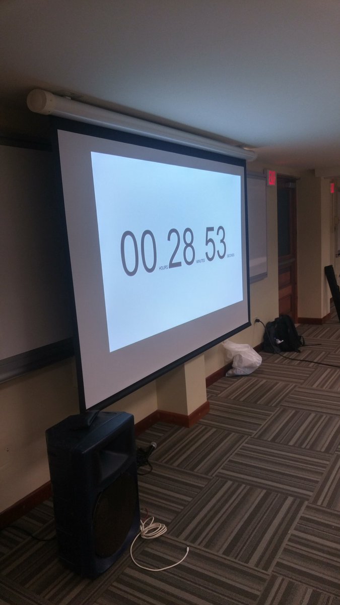 ¡A ley de 28 minutos para que se acabe el #HackathonUPRM !