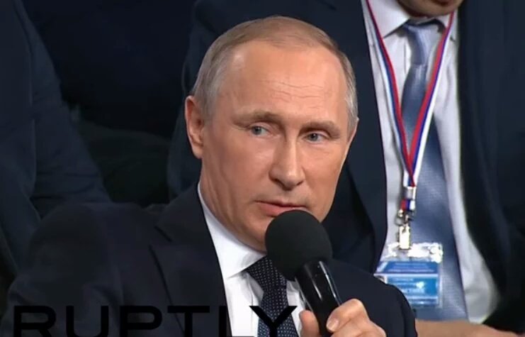 TabaarakWarfa's tweet photo. #comaron have to go bat #Putin stay https://t.co/jDiLC1KKGd