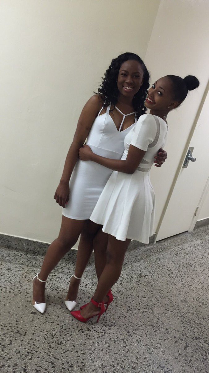 Tier2x's tweet photo. #AllWhiteVA 😻🤗 @PrimaJae https://t.co/XJCAHHvVOR