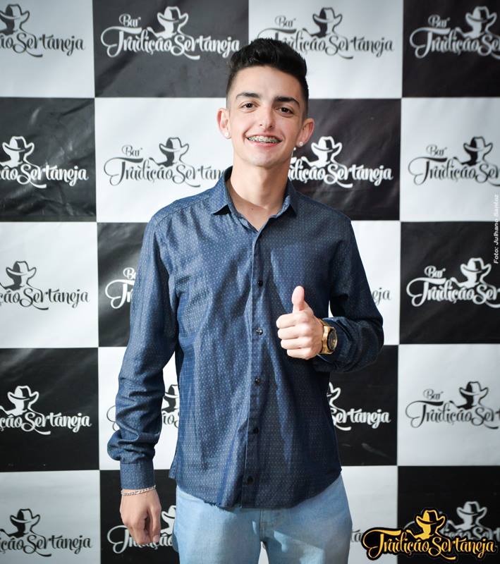 OohIgor's tweet photo. Sobre minha sexta #LucaseFelipe #Tradição #tôbebendomesmo https://t.co/PgoSkMz5Wx