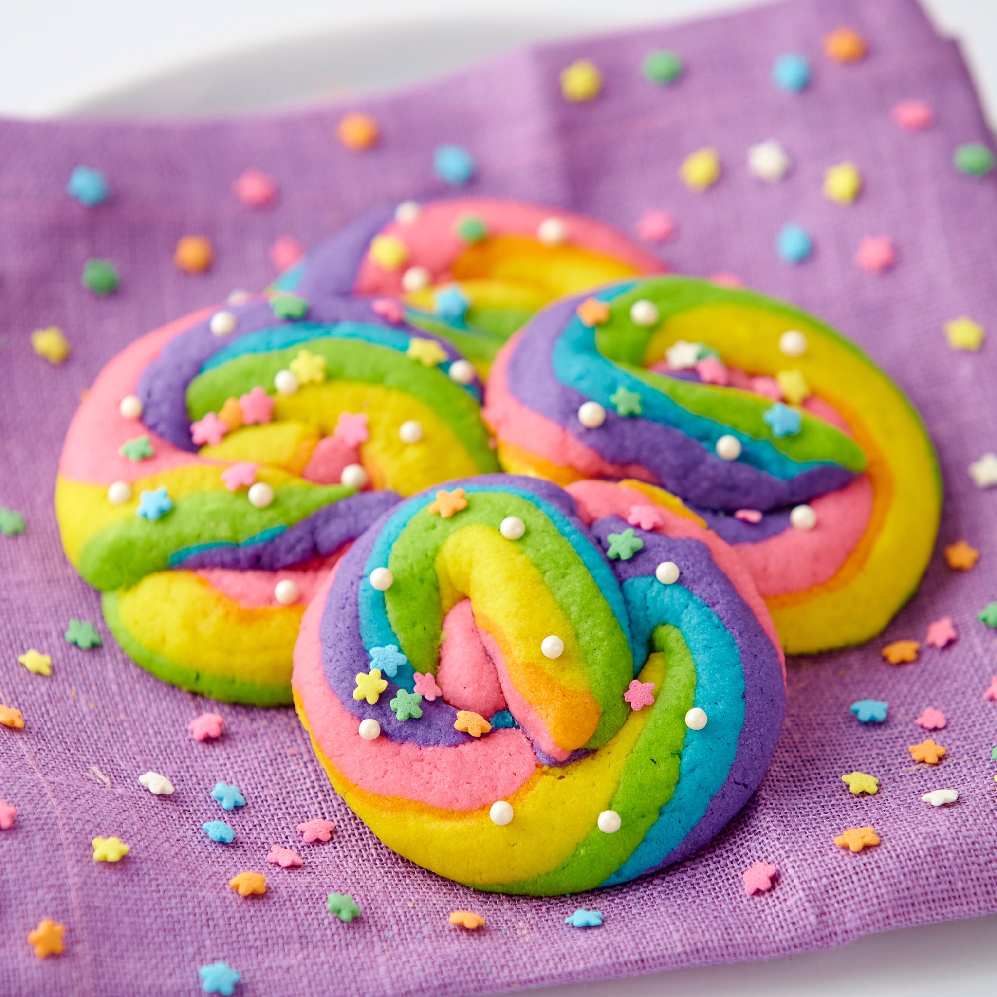 Rosanna Pansino on X: "Unicorn Poop Cookies from the #NerdyNummiesCookbook!  #HappyNationalUnicornDay 🦄🍪 https://t.co/33tc24T0fz" / X