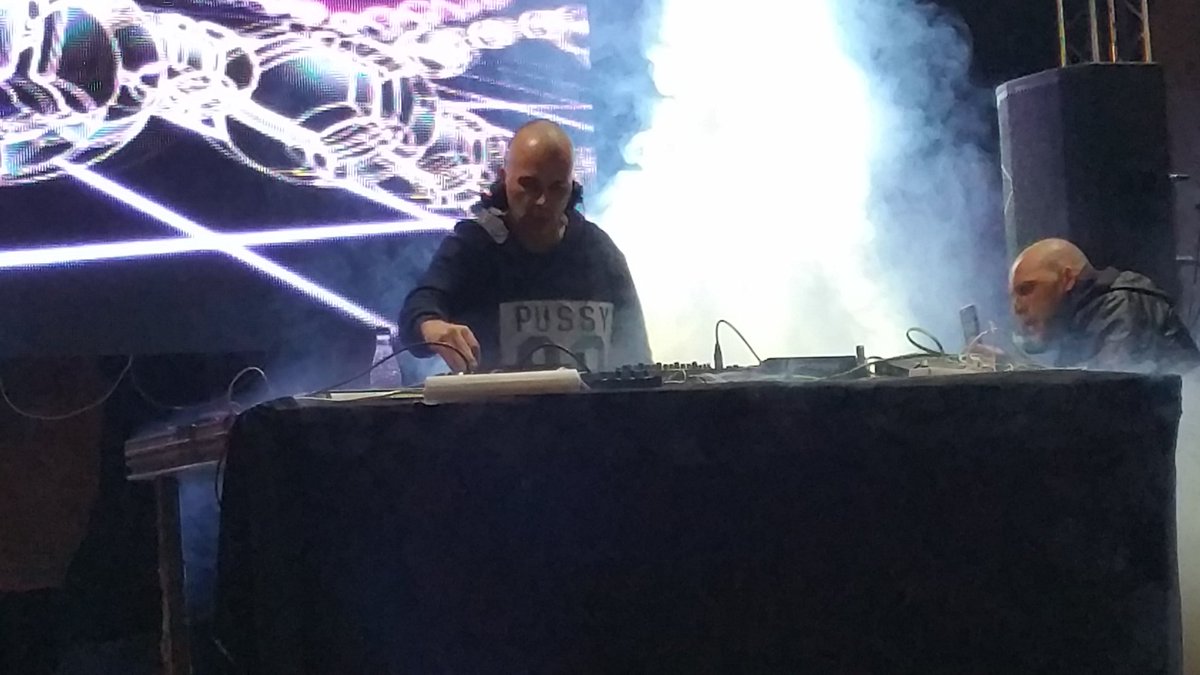 "Nit de l'Aurora" #Cullera con <a href="/djericvesper/">Eric Vesper</a> residente del <a href="/medusasunbeach/">Medusa Festival</a>