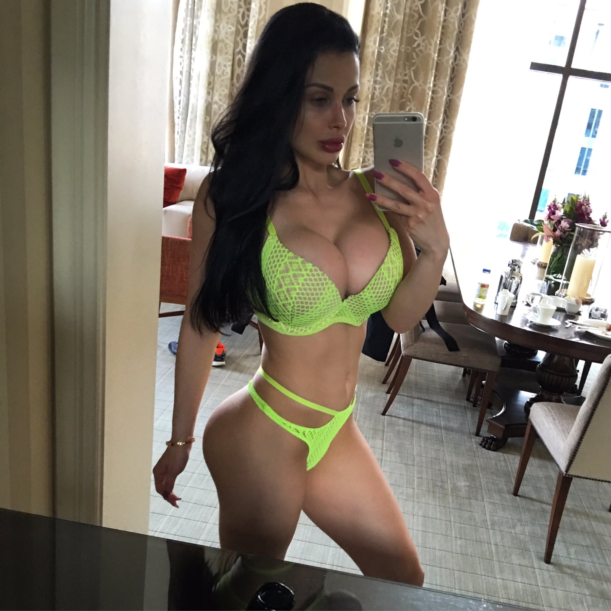 Pornstar suzie carina