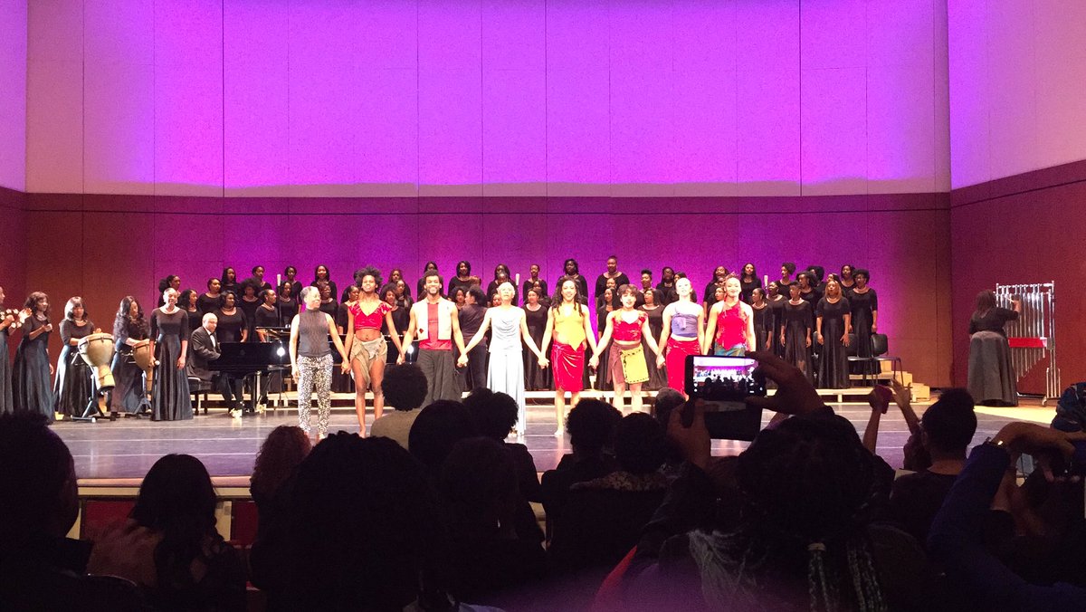 SpelmanCollege's tweet photo. Urban Bush Women perform w/ Dianne McIntyre & Glee Club #SpelmanInauguration #SpelmanForEquality #Spelman10thPres https://t.co/1lfwsj7dLv