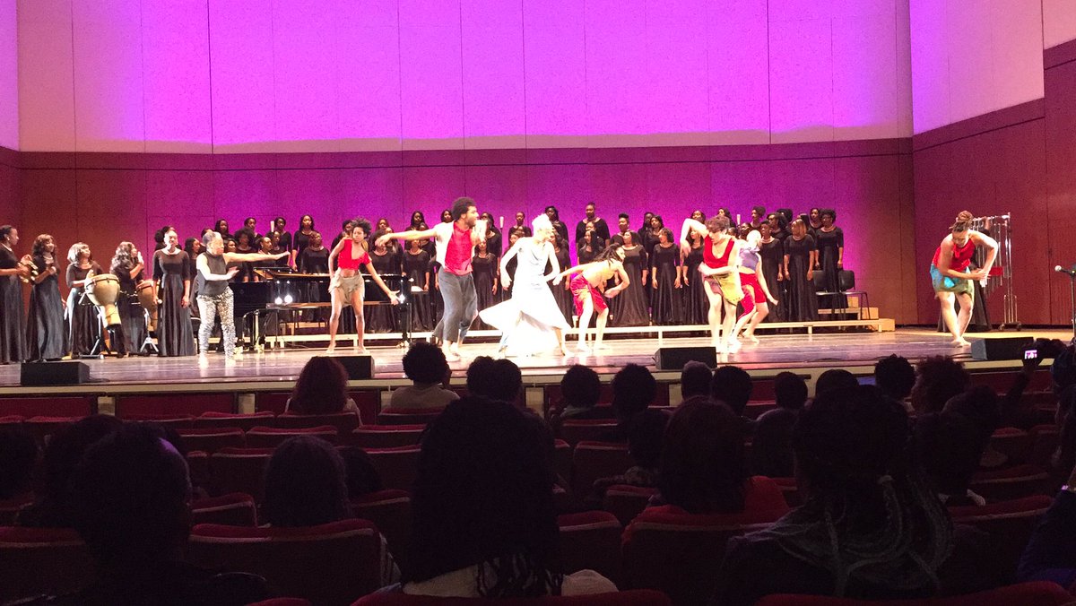 SpelmanCollege's tweet photo. Urban Bush Women perform w/ Dianne McIntyre & Glee Club #SpelmanInauguration #SpelmanForEquality #Spelman10thPres https://t.co/1lfwsj7dLv