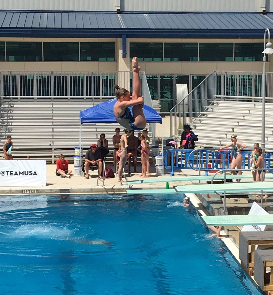 RossPorterJr's tweet photo. Go USA Diving! https://t.co/9YYBcr5Jcl