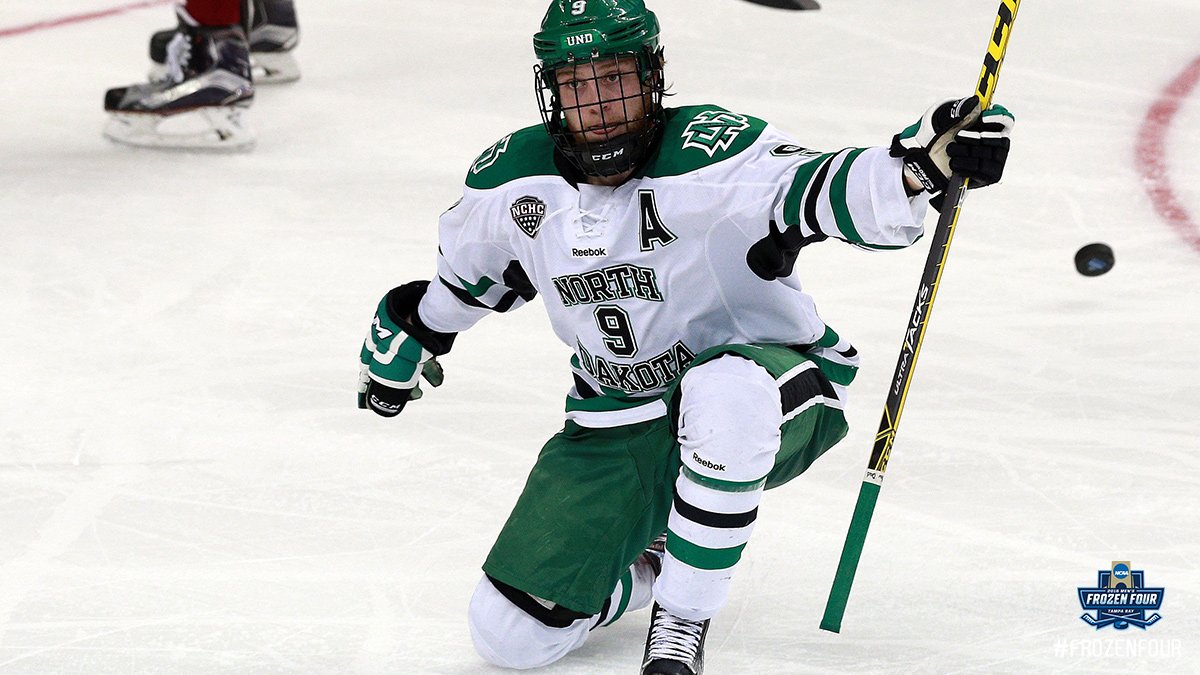 NCAAIceHockey's tweet photo. Drake Caggiula is currently on 🔥🔥🔥!!

#FrozenFour https://t.co/7V82Mit84G