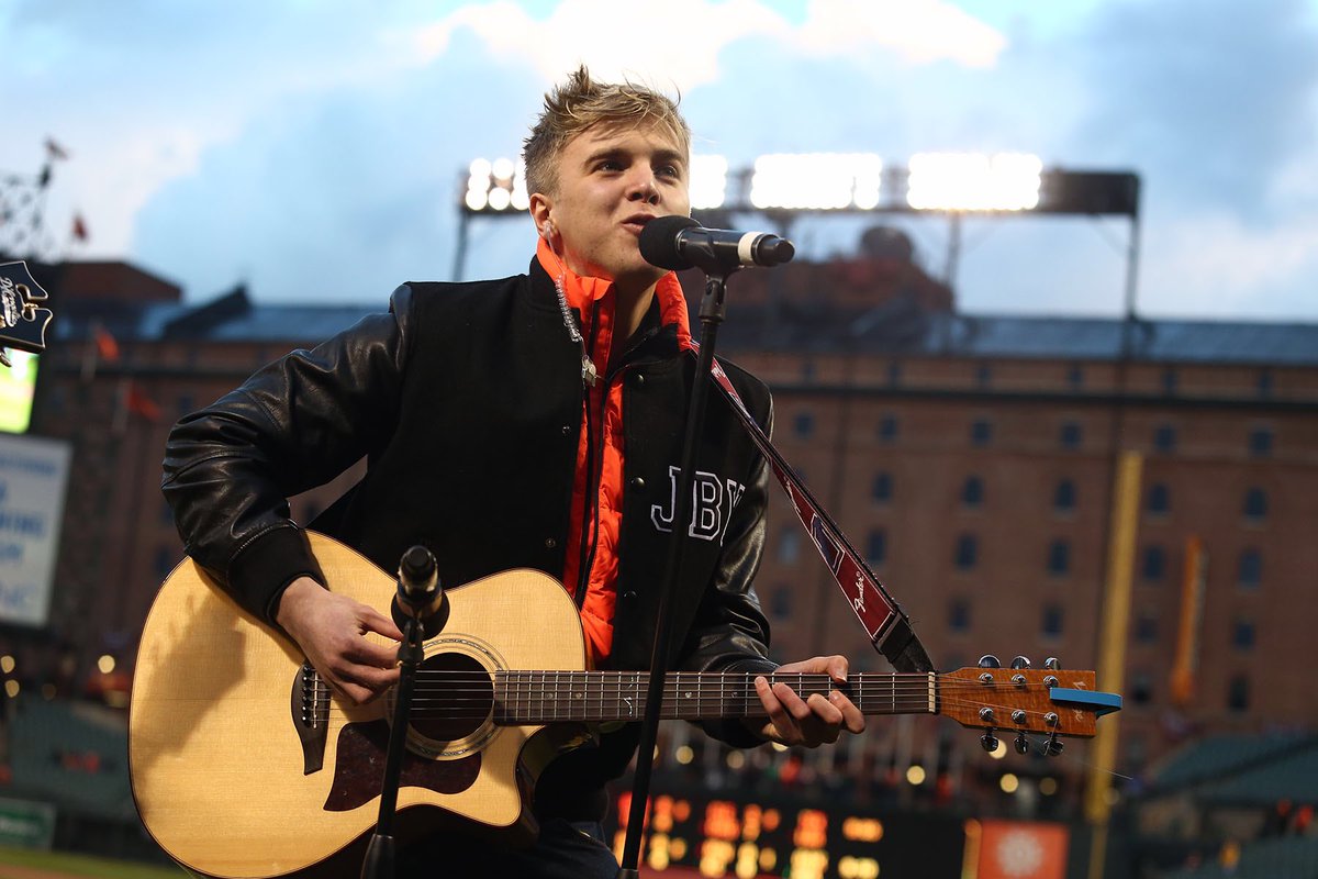 Orioles's tweet photo. Thanks to @TheJamesBellX for sharing your music with us tonight. #Birdland https://t.co/ohzxmtFHX9