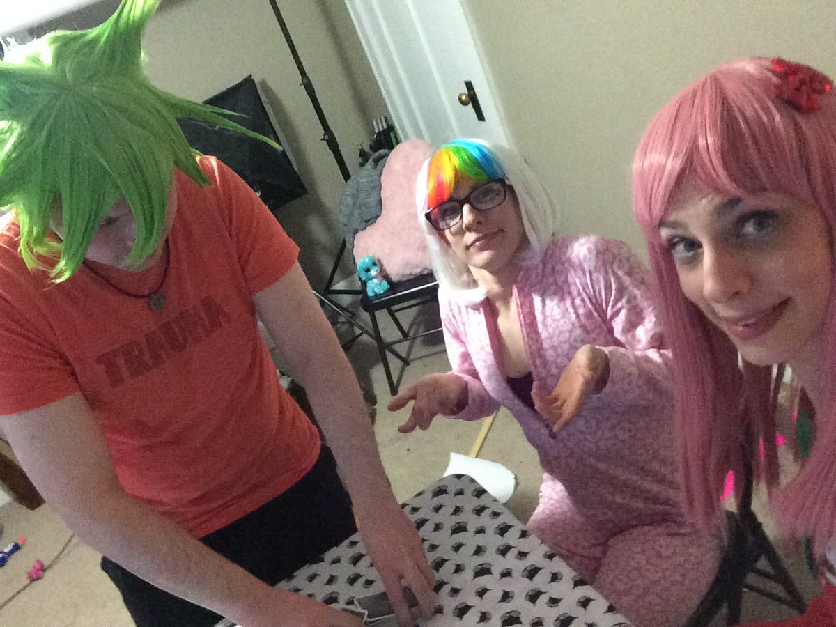 TrulieAwesome's tweet image. Almost to the 11th hour Trulie Awesome 24 Hour Show! #trulieawesomeshow