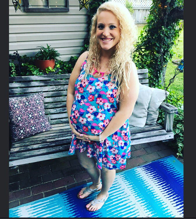 nursewthabooty's tweet photo. #montheight #bumpshow https://t.co/GVKc7tTpQt