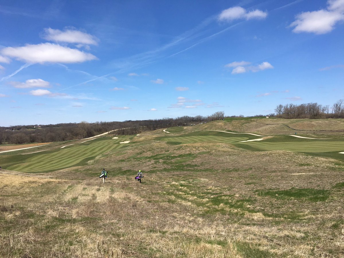 AmbroseGolf's tweet photo. Much better weather today at Fyre Lake Golf Club in Sherrard Illinois! 27 degrees when we teed off! https://t.co/vtcbXZI7eJ