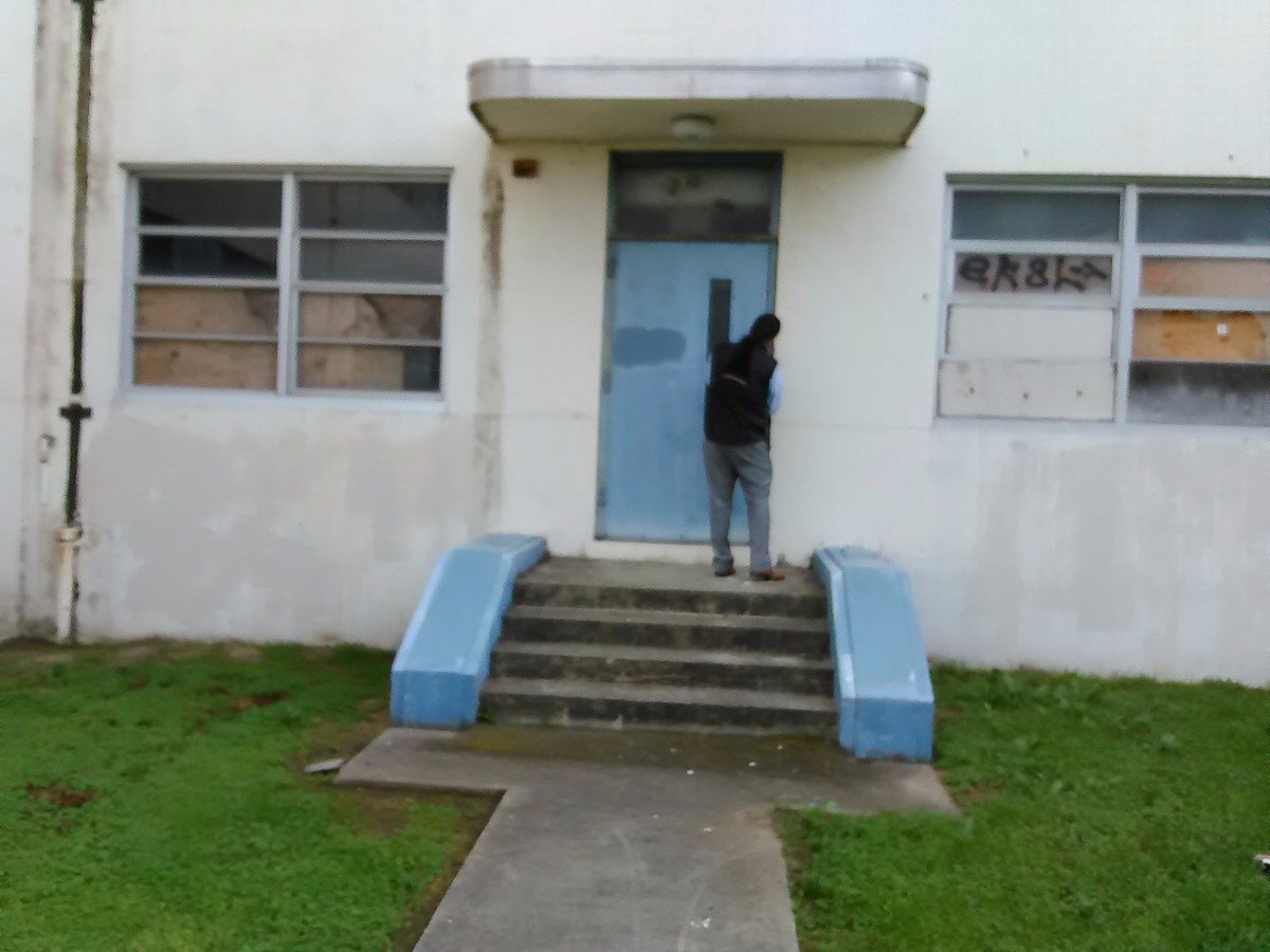 ProjectAlamedav's tweet image. I got a tour of the abandoned barracks.