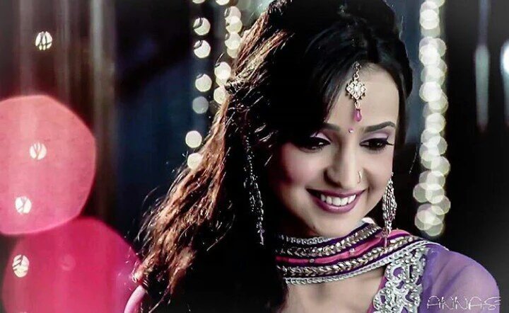 Anjali22563531's tweet photo. @ghada_gamal19 @TeamSarun @BarunSobtiSays @khushiraizadaa @RaizadaArav @rizada_arnav https://t.co/6rpqKCFuj0