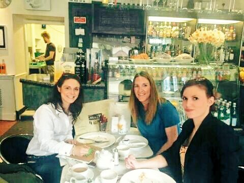 LizzieForeverUk's tweet photo. @dawnyOwl, @NikkiG_Gilbert , #BestFriends #Emperialexpress 💕💕💕💕💕 https://t.co/j4Yukb3Fo0